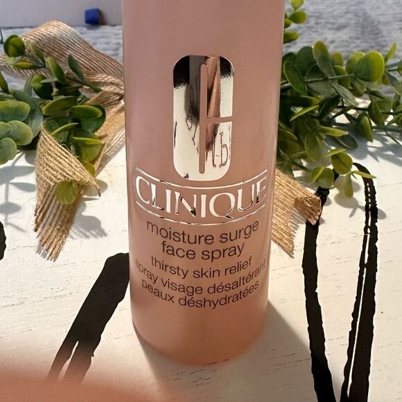 Clinique Moisture Surge Face Spray Thirsty Skin Relief – 4.2 oz New - Picture 7 of 12